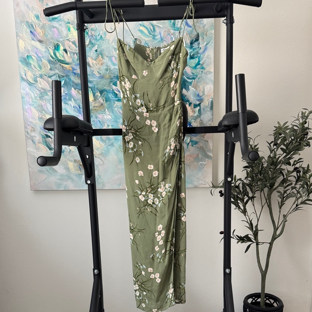 Reformation size 4 Kourtney Olive Green Floral Dress